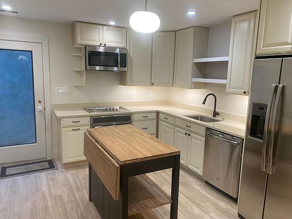 Kitchen and entrance