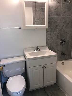 Rented by City Connections Realty | media 19