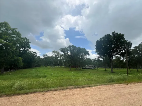 15425 Tierra Grande Dr, Needville, TX 77461