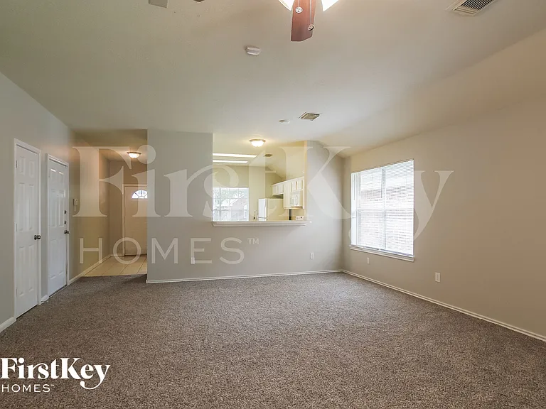5231 Flax Bourton St — Photo 4