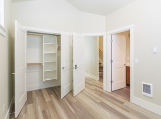 1145 NW 23rd St #A, Corvallis, OR 97330