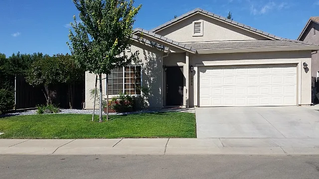 2084 Singhs Way photo 1
