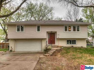 1051 N 17th Ave, Blair, NE 68008