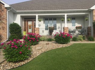 1104 26th St SW, Austin, MN 55912