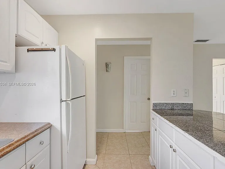 4667 SE Salvatori Rd #4667 — Photo 9
