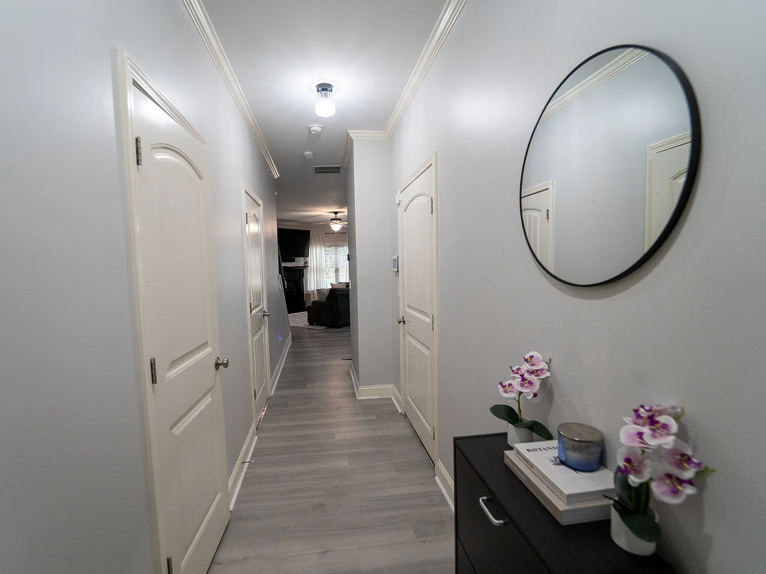 3 bed, 2.5 bath, 1438 sqft, $2,300 — Photo 2