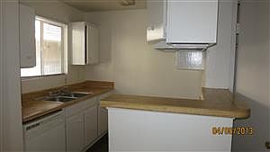 2nd image of 1959 Chestnut Ave APT 206