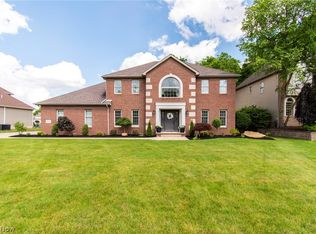 1420 Fox Den Trl, Canfield, OH 44406