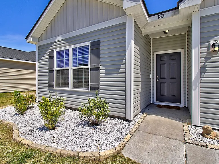 183 W West Winn Ave — Photo 3
