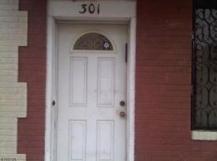 301 2nd St, Elizabethport, NJ 07206