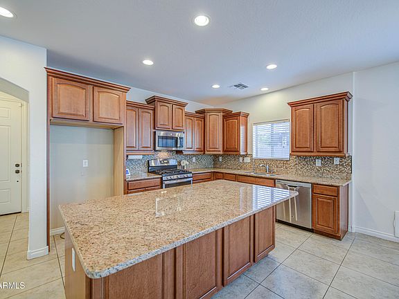 3rd image of 15859 N 76TH Avenue