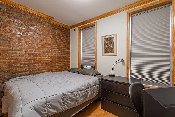 Rented by Bond New York | media 4