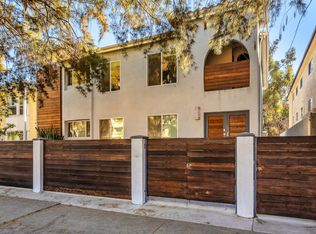 13214 Riverside Dr, Sherman Oaks, CA 91423