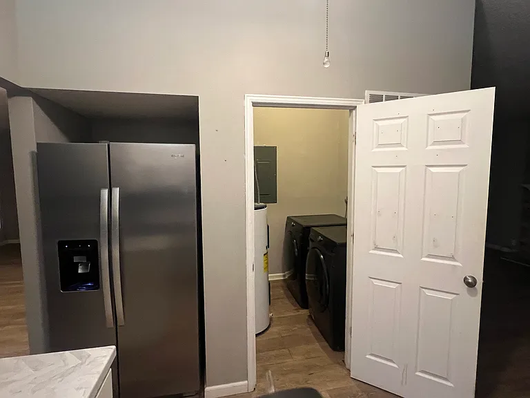 131 Springbrook Dr — Photo 5