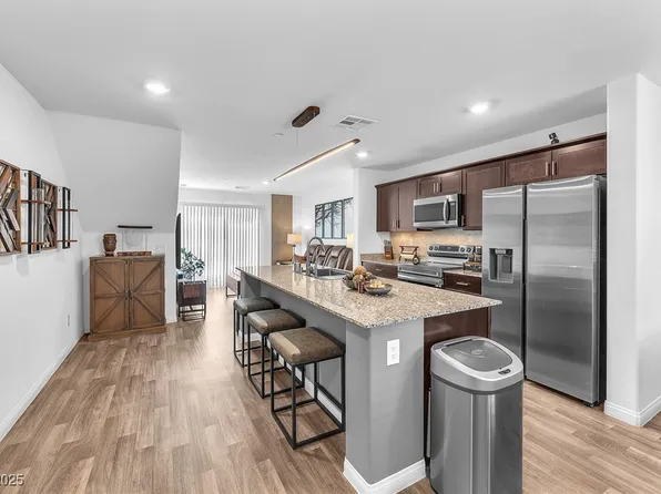 12187 Indigo Falls Rd #3, Las Vegas, NV 89183