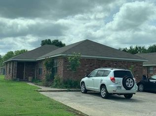 225 S Ash St, Conway, AR 72034