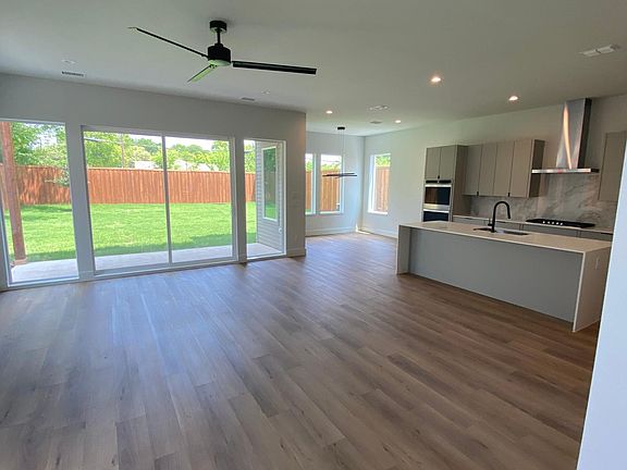 5th image of 1719 Homeland St #1