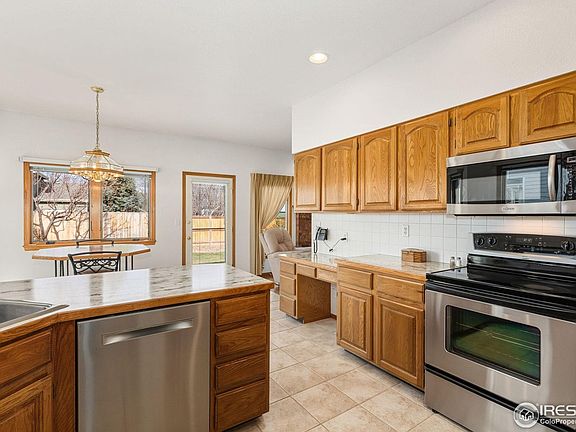 5th image of 1418 Sanford Dr