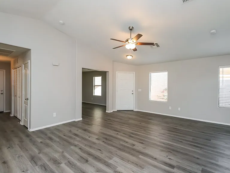 4127 E Mica Rd — Photo 2