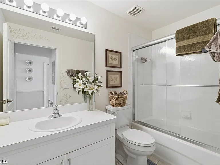 10480 Washingtonia Palm Way #1126 — Photo 19