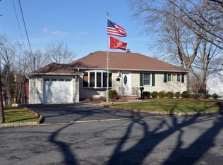 52 Canterbury Rd, Madison, NJ 07940