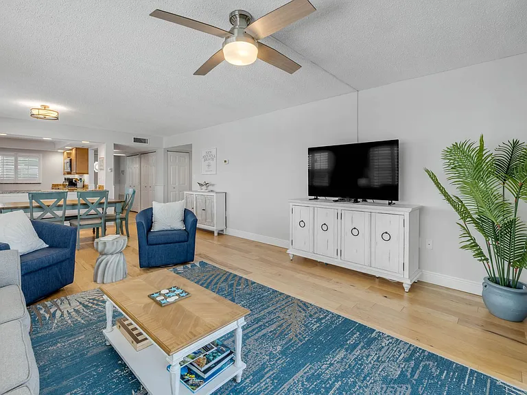 315 N Causeway C304 — Photo 20