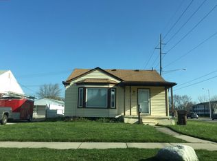 29414 Barton St, Garden City, MI 48135