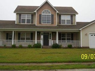 114 Chastain Dr, Jacksonville, NC 28546