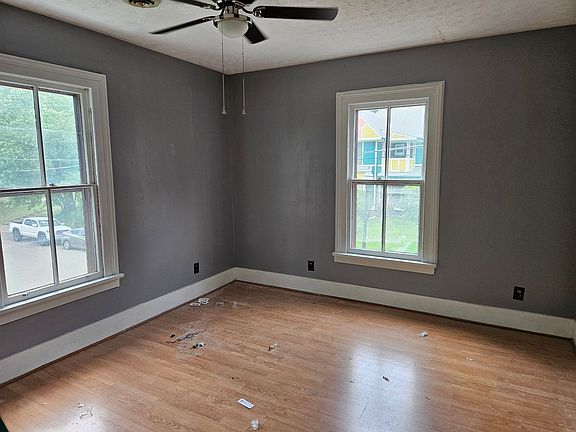 4th image of 236A Deaderick Ave NW