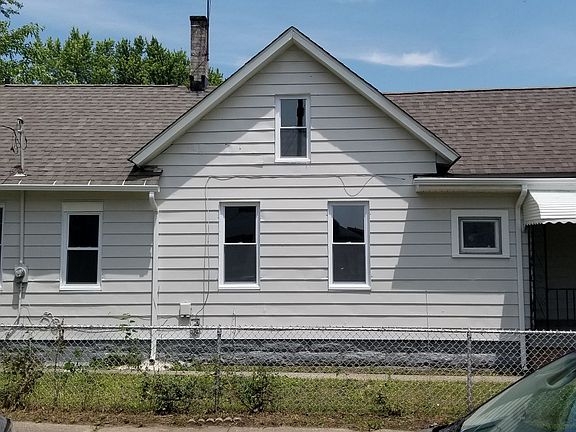 2nd image of 3162 W 43rd St