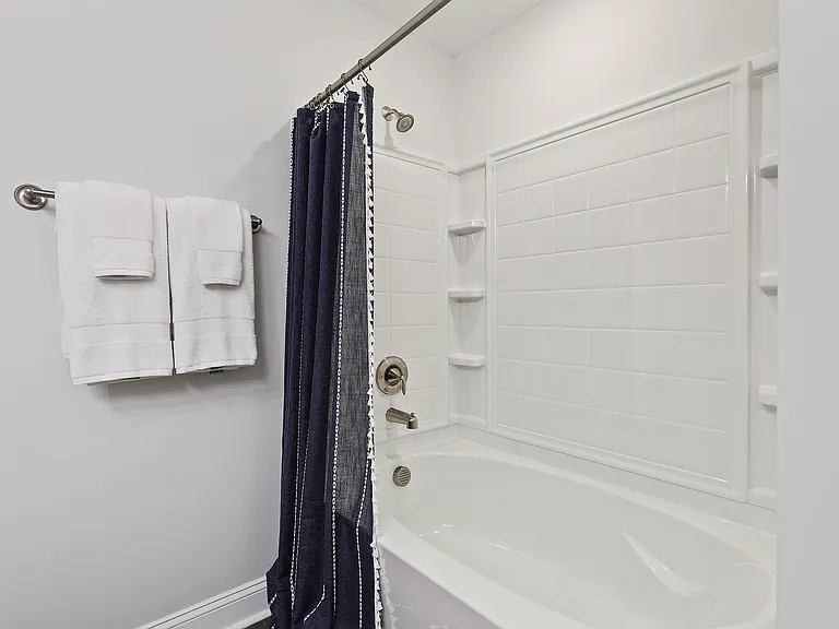 102 Lusk Ln — Photo 24