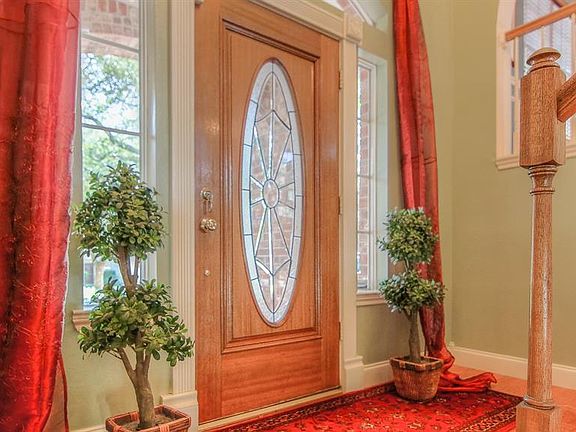 3rd image of 3507 Woodbine Pl