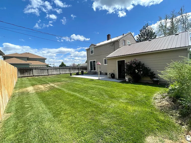 202 Falley St — Photo 24