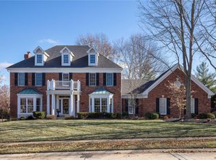 15807 Barons Way Dr, Chesterfield, MO 63017