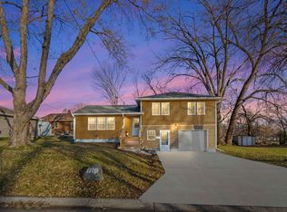 1115 Minnesota St, Waterloo, IA 50702