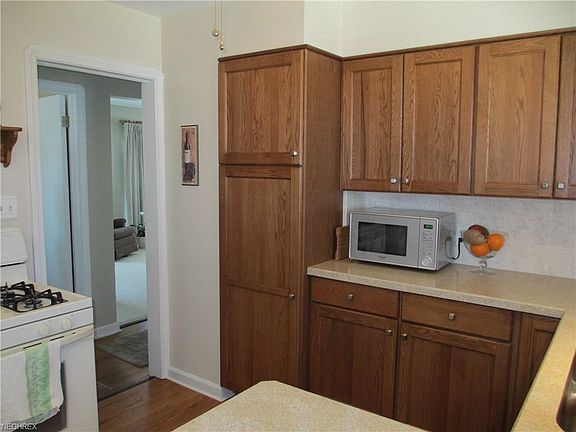 2nd image of 2312 21st St