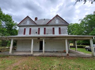 105 Burch Dr, West End, NC 27376