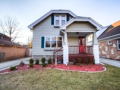 5021 N Elkhart Ave, Whitefish Bay, WI, 53217