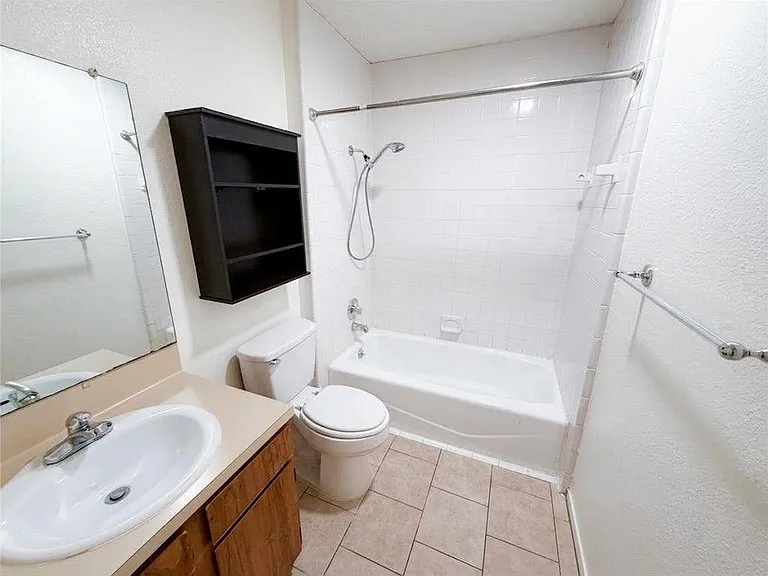 8811B Pineridge Dr #B — Photo 6