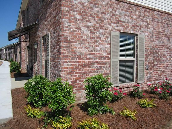 2nd image of 2729 Broadmoor Blvd Unit 1