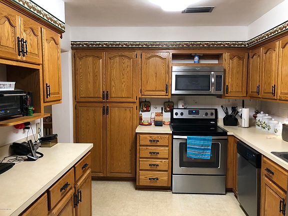 5th image of 1342 Blanding St