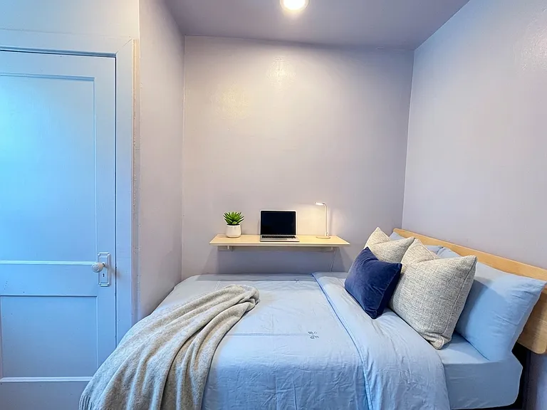 1033 Flemington St — Photo 7