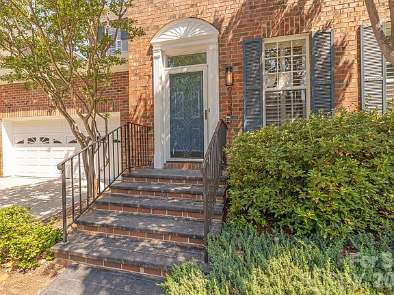 2nd image of 9323 Bonnie Briar Cir