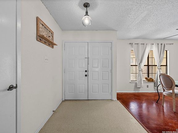 4th image of 5323 WALNUT VISTA DR
