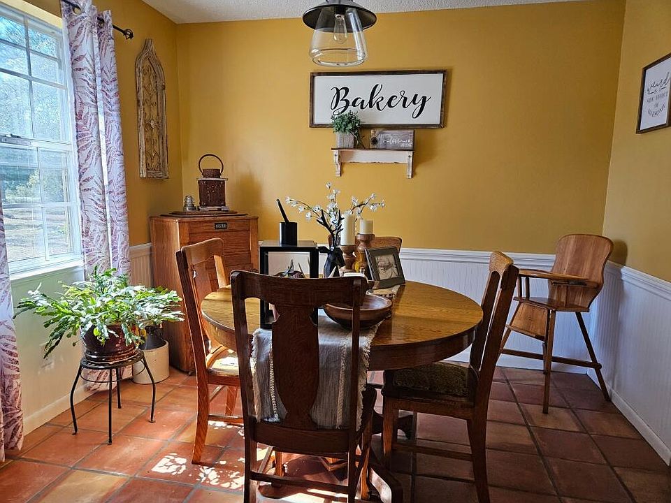 1st image of 4017 Bear Creek Rd