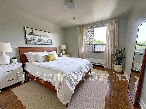 4100 Bathurst St #308 Photo 1