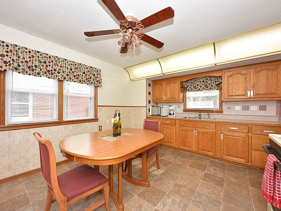 3rd image of 5425 W Lincoln Creek Dr
