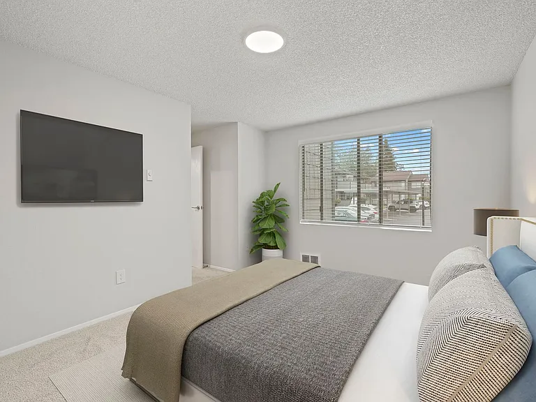 Welcome Home to James Apartment Lakewood , WA — Photo 31
