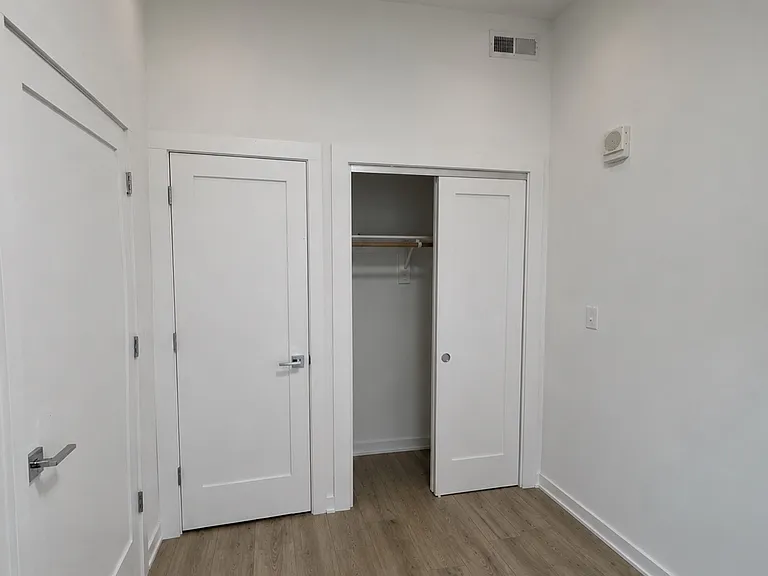 2425 20th St NE #9 — Photo 8