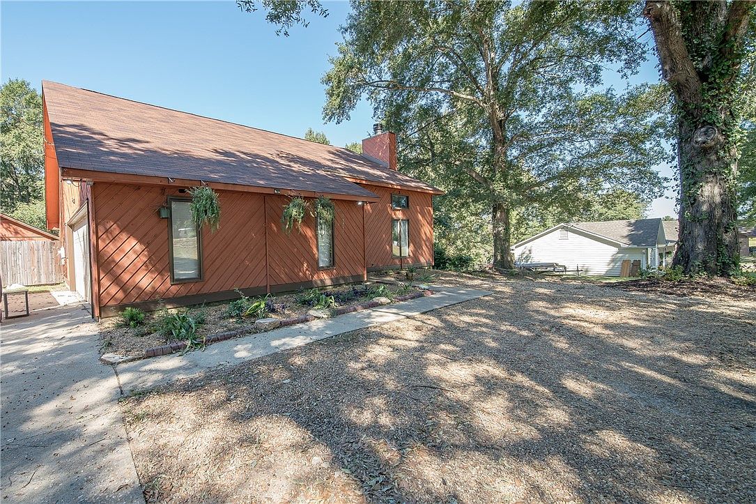 2209 Dobbs Dr, Phenix City, AL 36870 Zillow